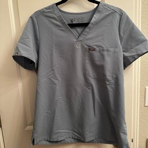 Dusty blue figs top size medium